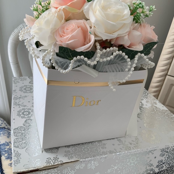 Dior Other - Dior White & Blush Rose Floral Arrangement in Branded Box silk flowers w